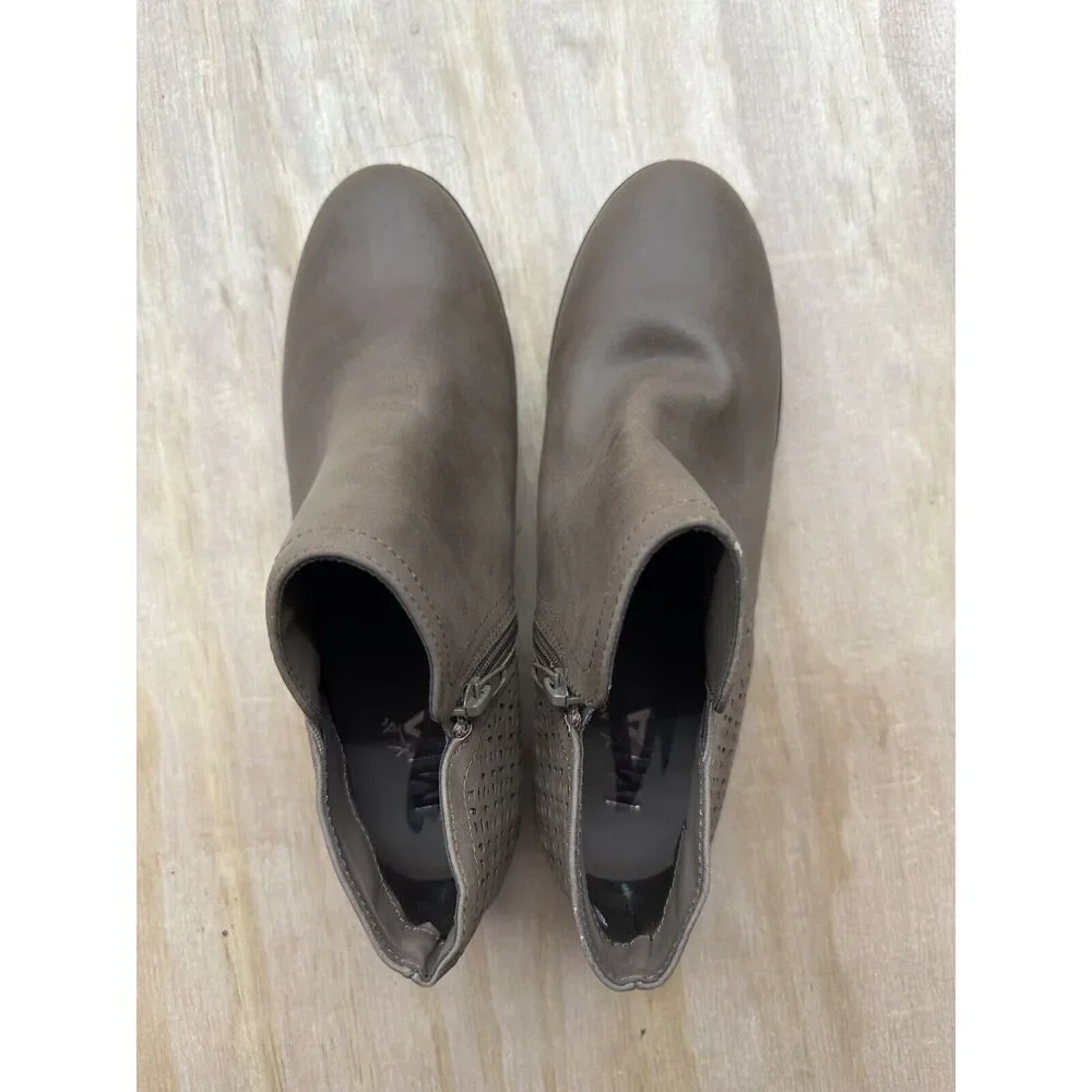 Mia Kids Little/Big‎ Girl's Gilli Ankle Boots Slip-On Shoes Cognac Sz 5